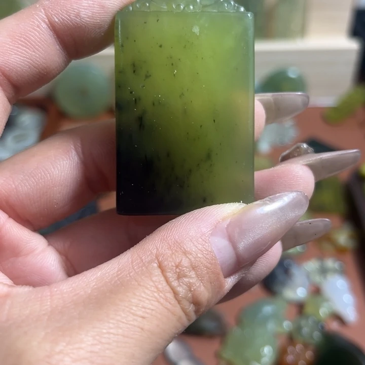 蛇纹石玉合金颈饰