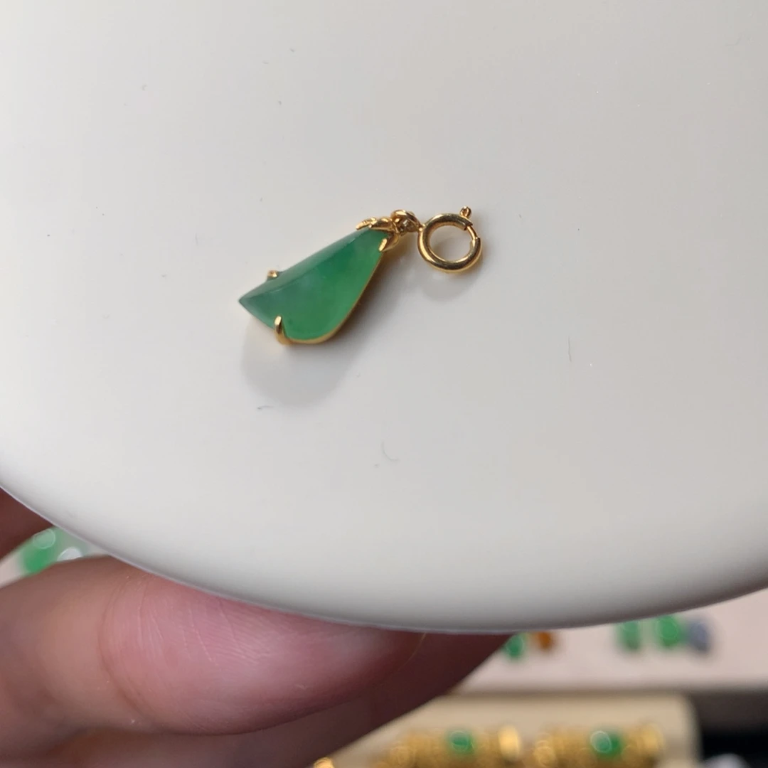 翡翠散珠天然翡翠