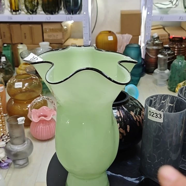 高33口22琉璃造型花瓶