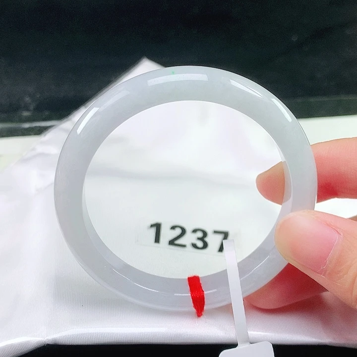 未镶嵌手镯翡翠翡翠手镯