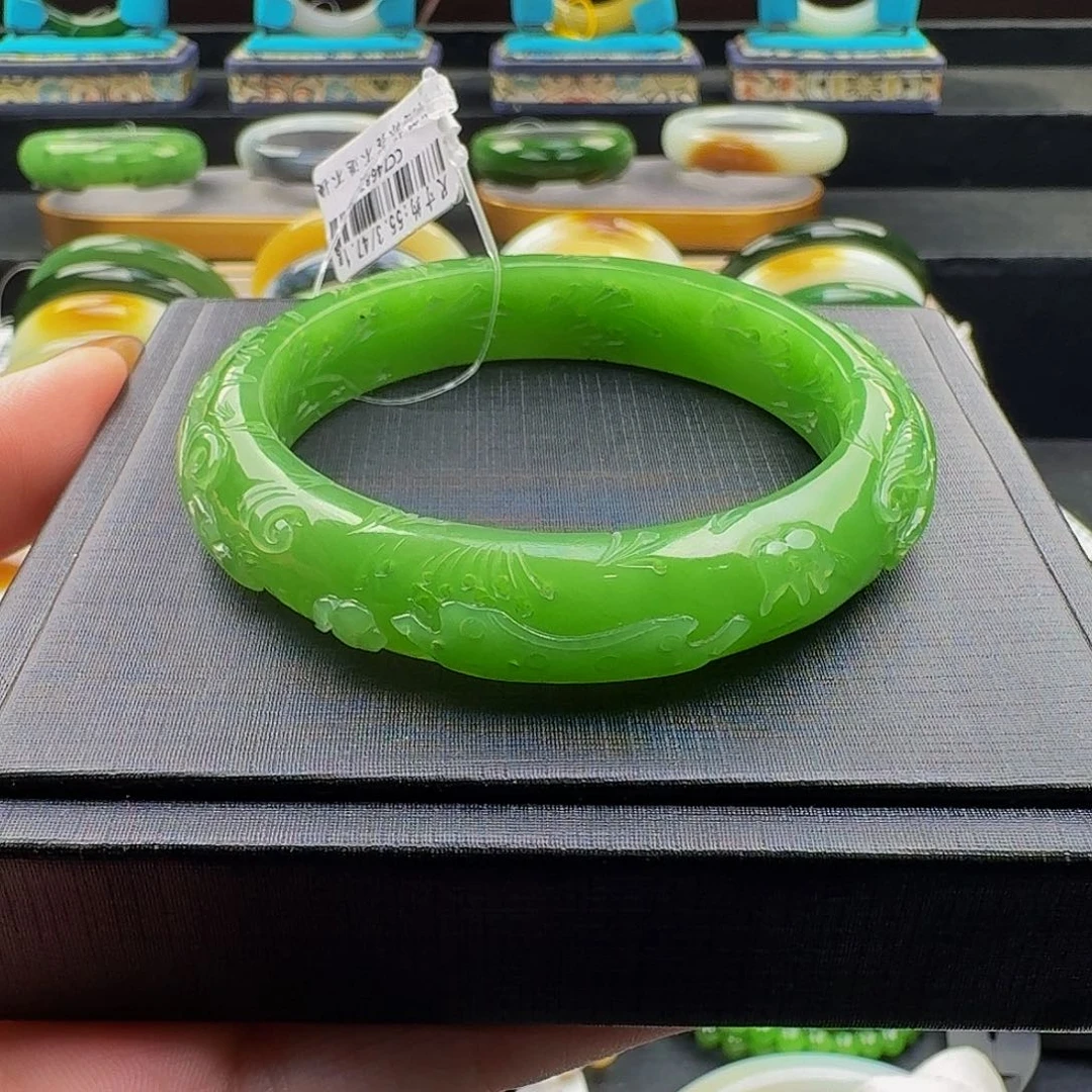 未镶嵌手镯和田玉超美果阳绿55.3