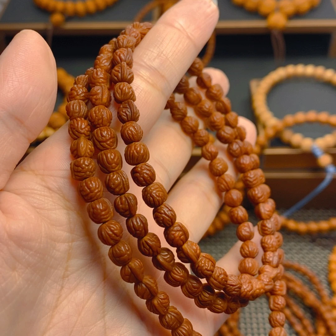 哈***_吊坠桃核秦岭森林06