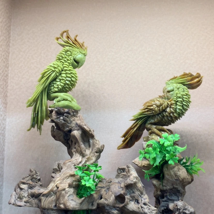 【闪购商品】蛇纹石玉未镶嵌摆件覆膜