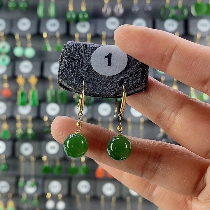 和田玉耳饰18K金镶嵌