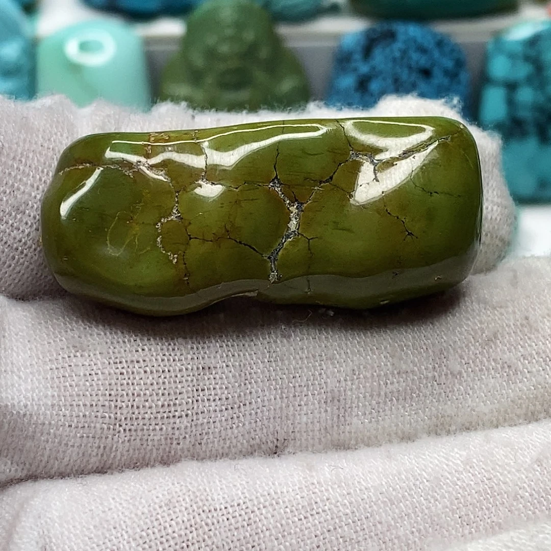 3***s绿松石未镶嵌天然原矿 带武汉地大证书