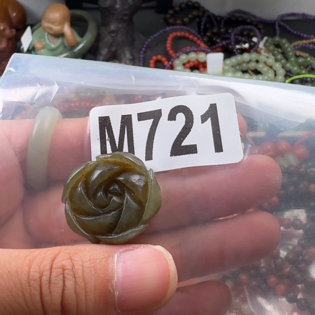 和田玉未镶嵌珠宝奇石