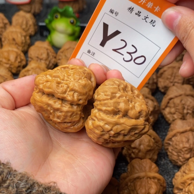 【闪购商品】把件桃核41蛙蛙