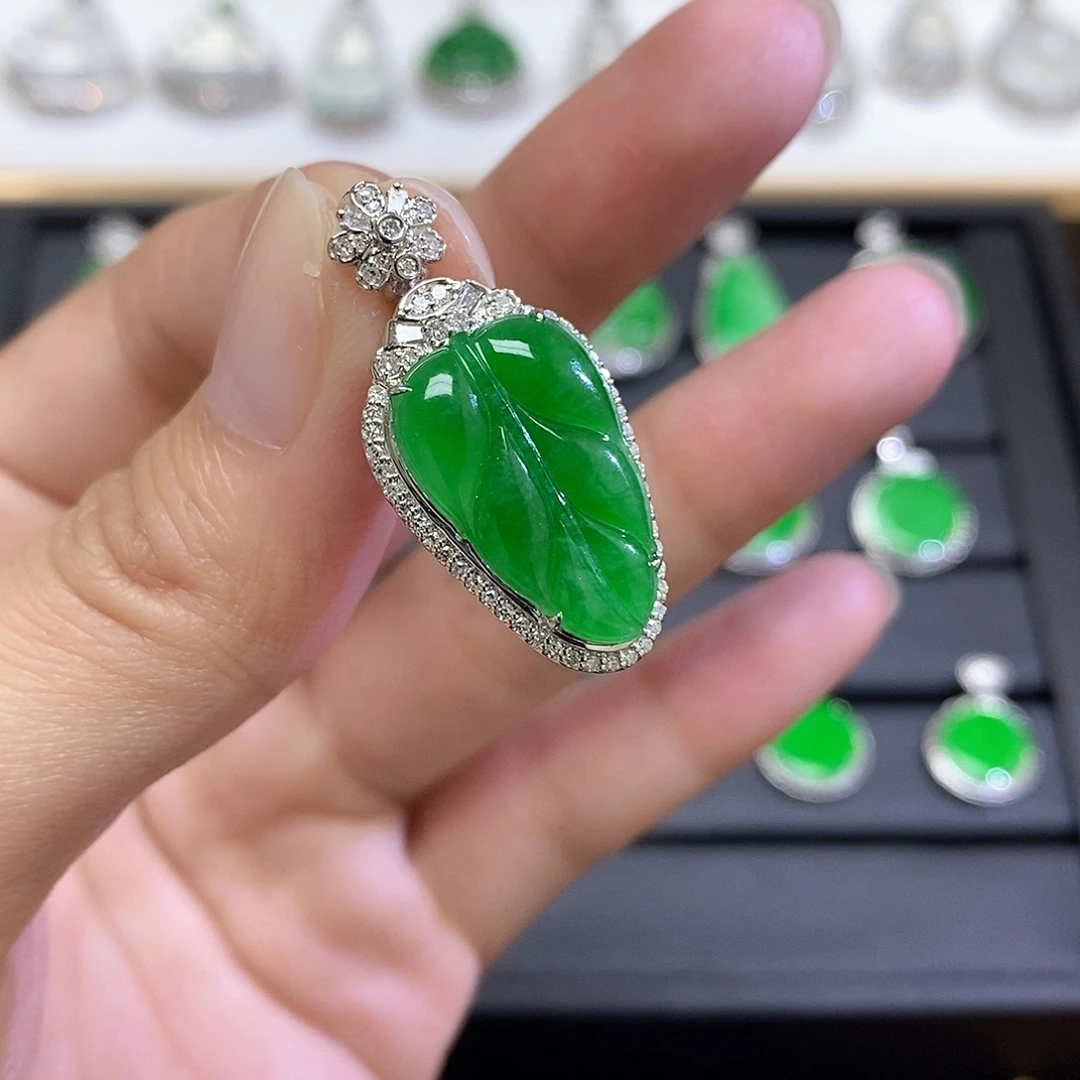 翡翠18K金镶嵌吊坠(不含链)