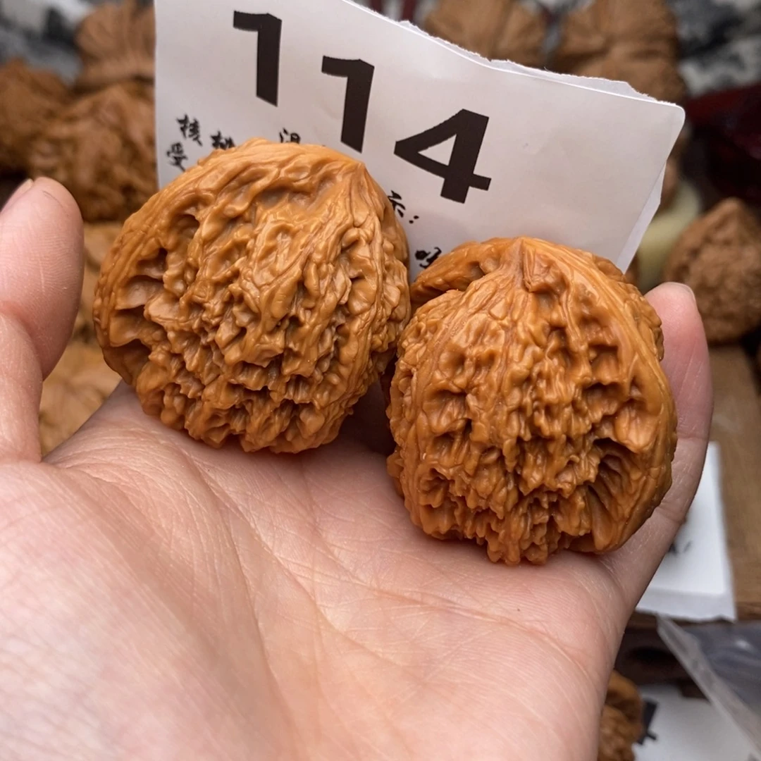 陆***奇文玩核桃把件114号南疆福利