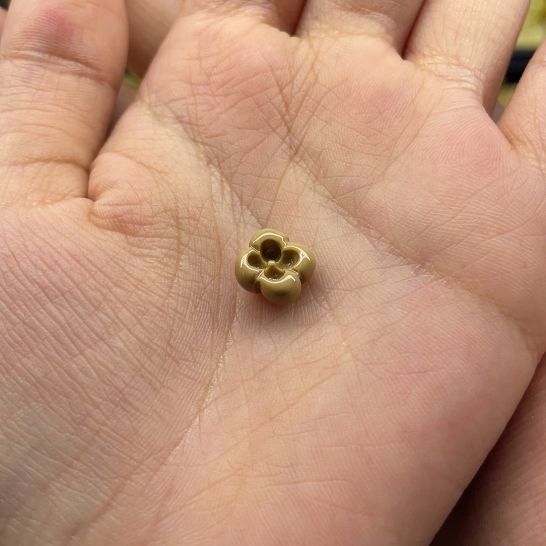 琥珀未镶嵌裸石天然琥珀蜜蜡