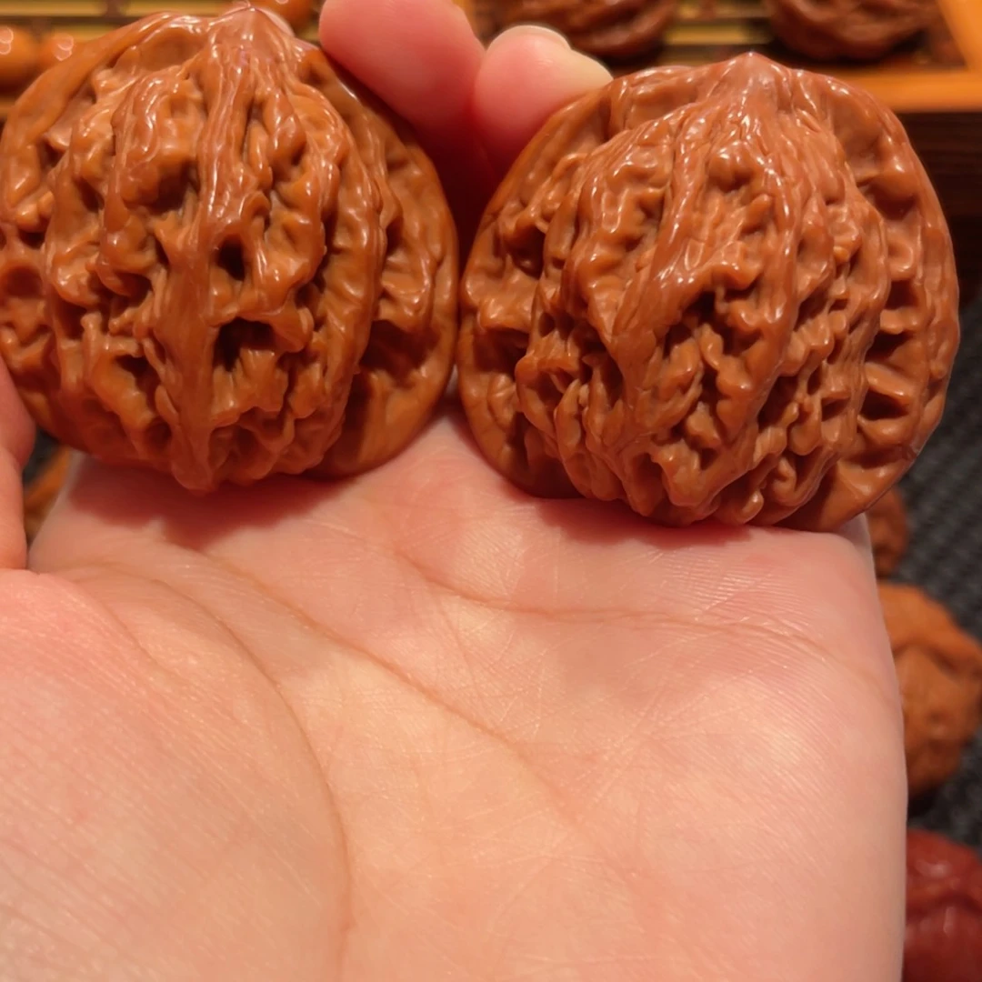 文玩核桃把件余****己虎头王