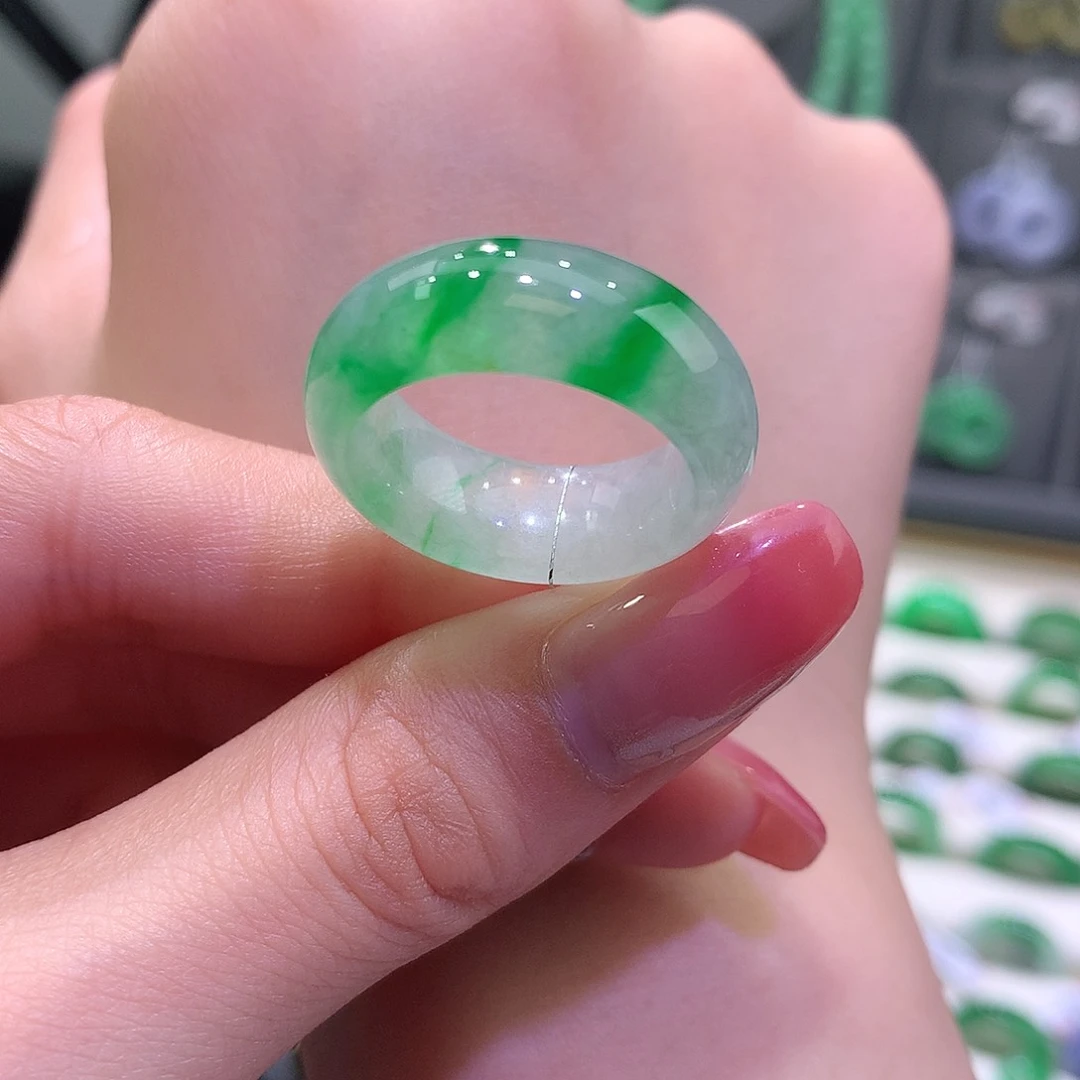 未镶嵌戒指翡翠翡翠