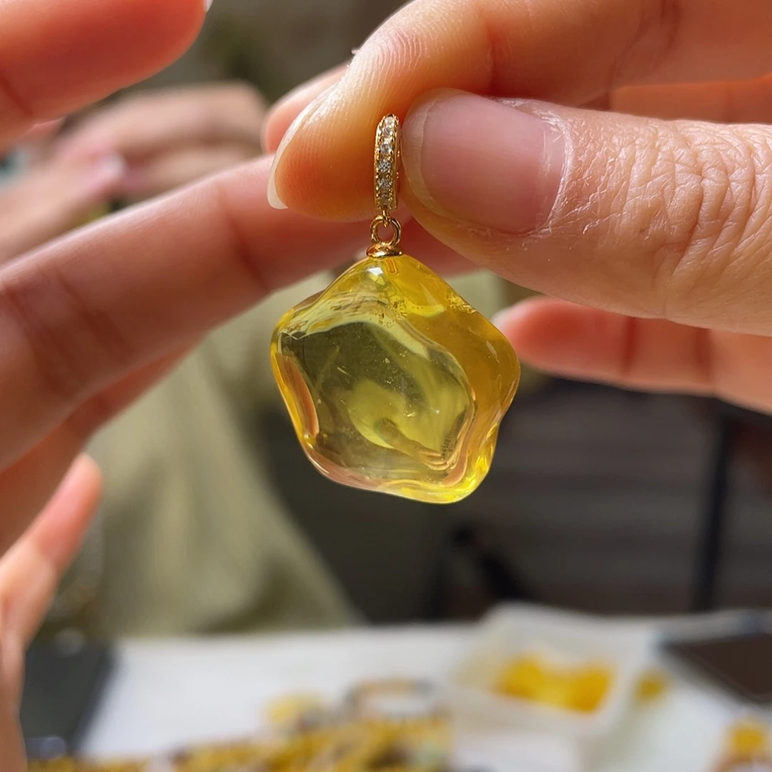 琥珀银S925镶嵌裸石吊坠