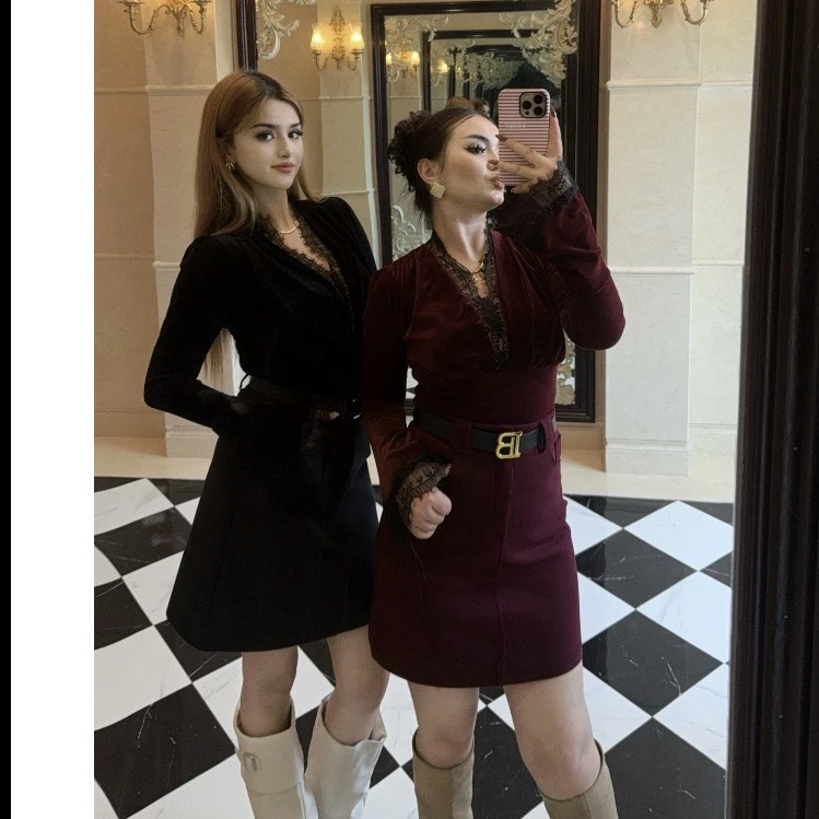 Rayhon新款两件套修身型蕾丝常规V领韩版常规款T恤复古黑色冬季