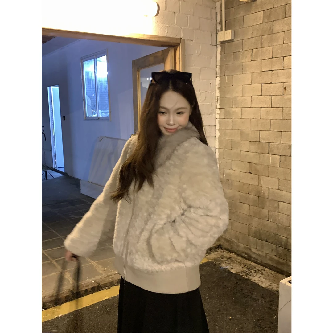 现货1448X大婉酱千千微胖定制 冬季环保草草保暖外套加厚毛毛上衣