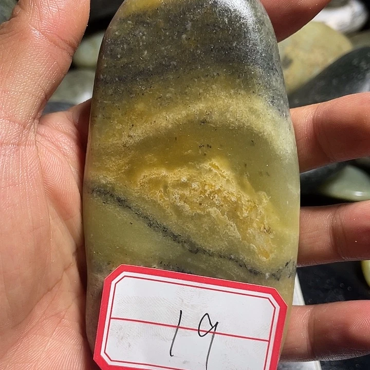 和田玉未镶嵌颈饰19