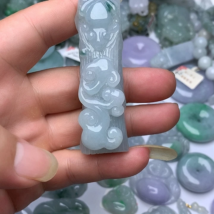 翡翠未镶嵌颈饰天然翡翠