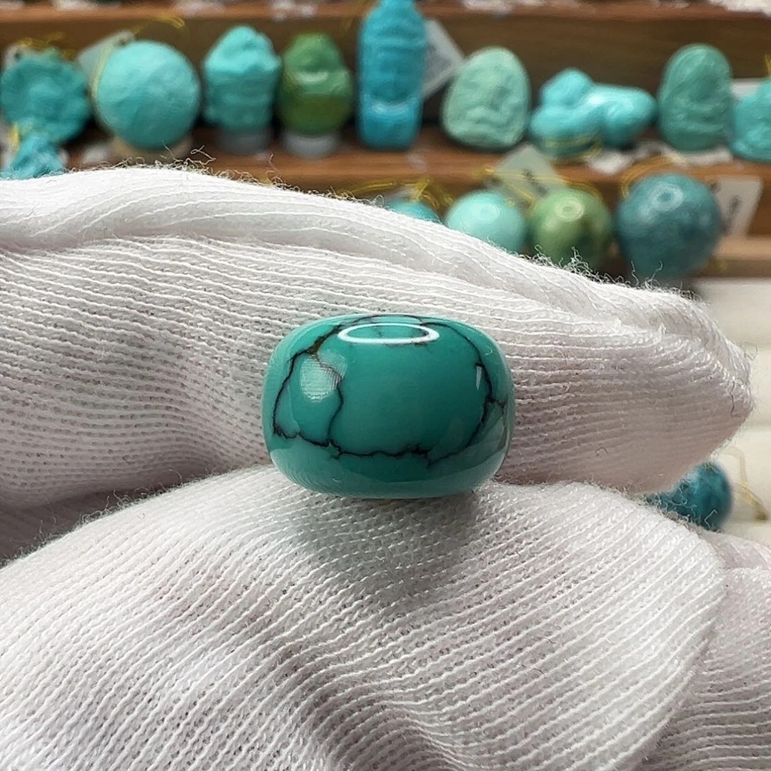 绿松石配饰未镶嵌