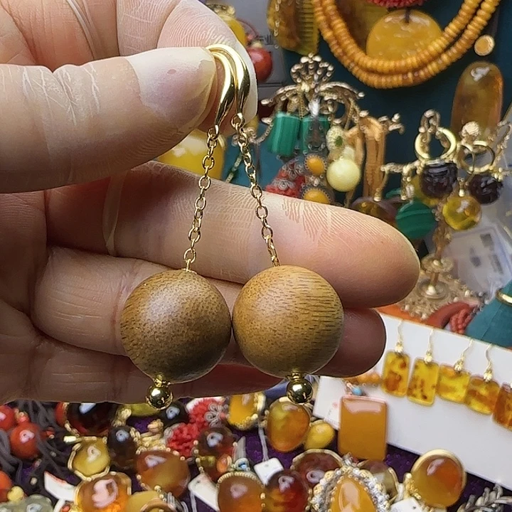 琥珀18K金镶嵌耳饰