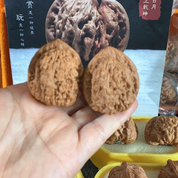 文玩核桃把件蚂蚁王精对 37
