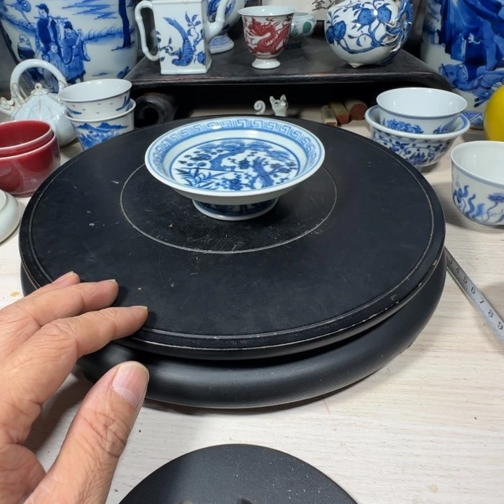 正***戒摆件青花花卉小小摆件