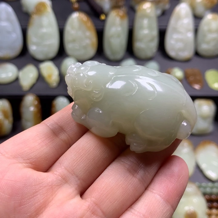 和田玉（糖玉）未镶嵌颈饰