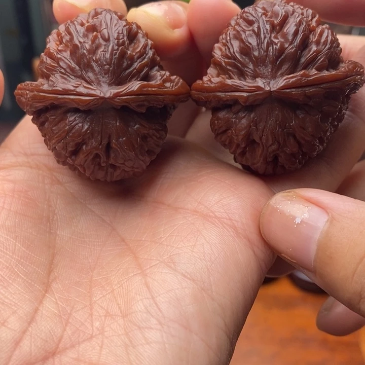 文玩核桃把件三角白