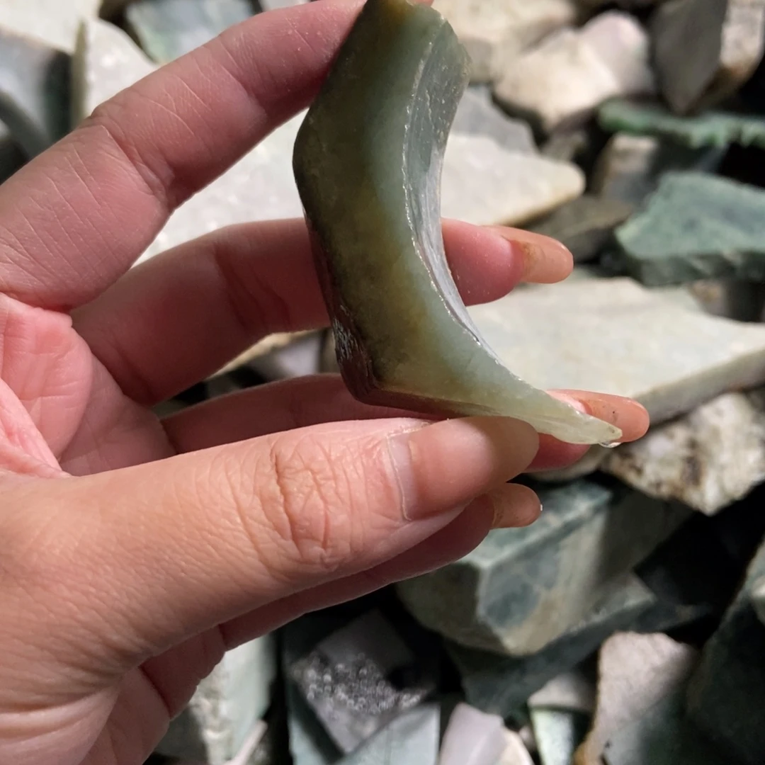 翡翠未镶嵌挂件天然翡翠