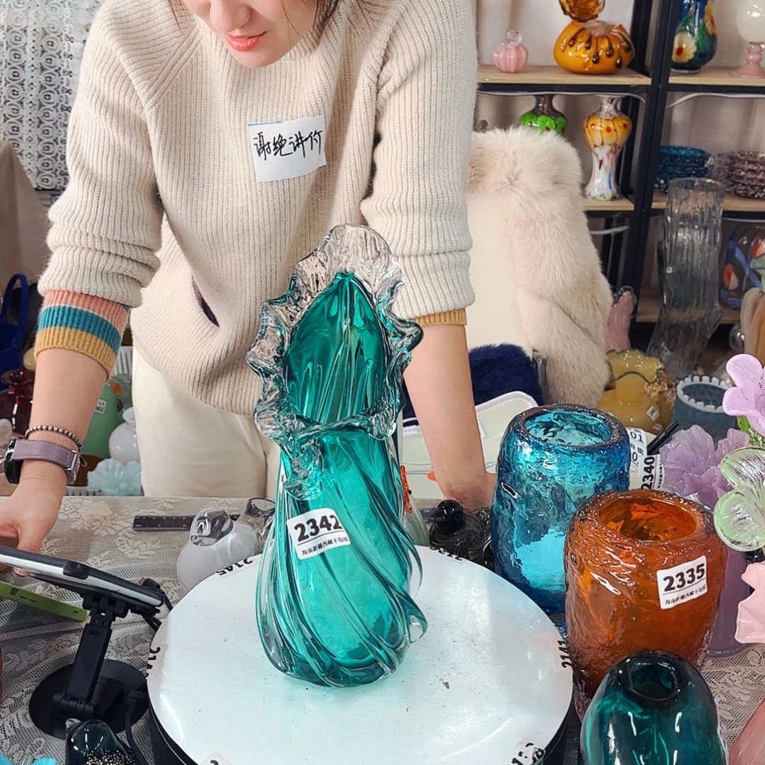 2342 家悦琉璃工艺品不完美