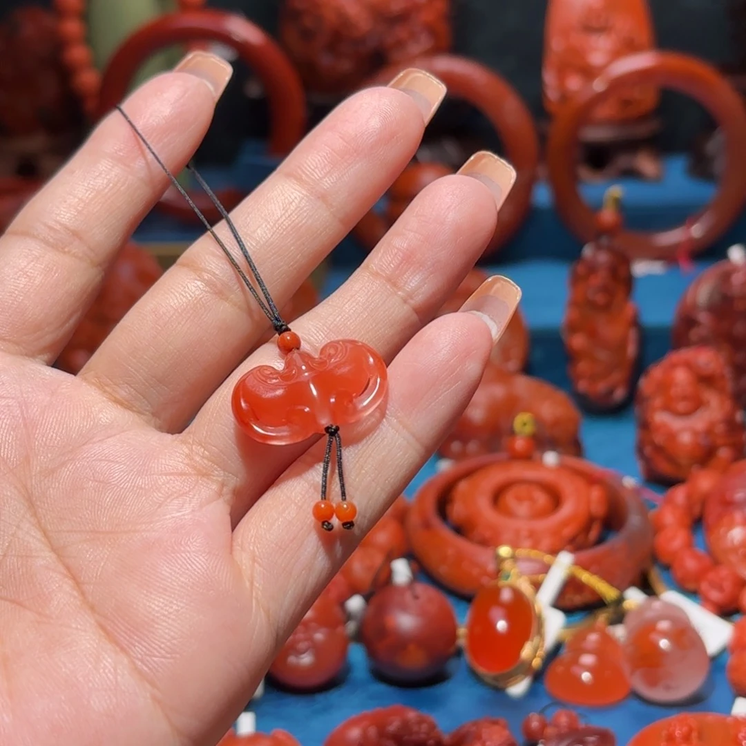 未镶嵌雕刻南红玛瑙