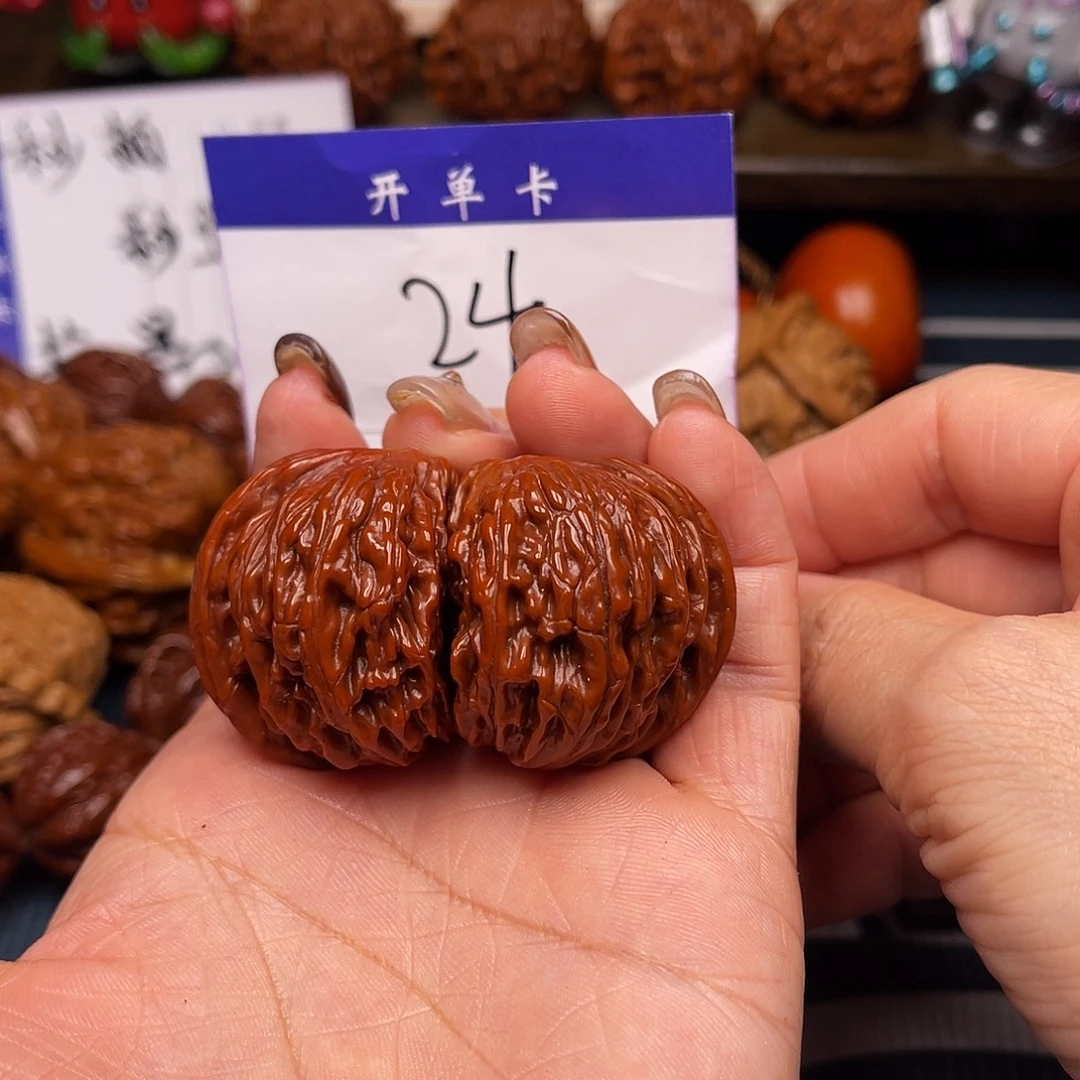 桃核吊坠四座楼半壁