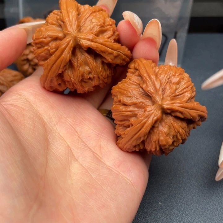 *****吊坠文玩核桃白狮子