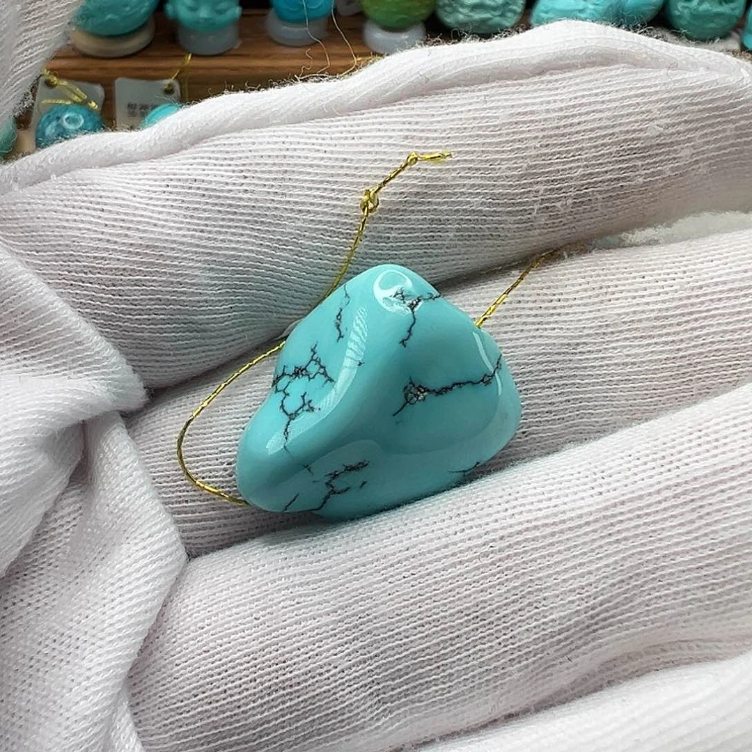 绿松石配饰未镶嵌