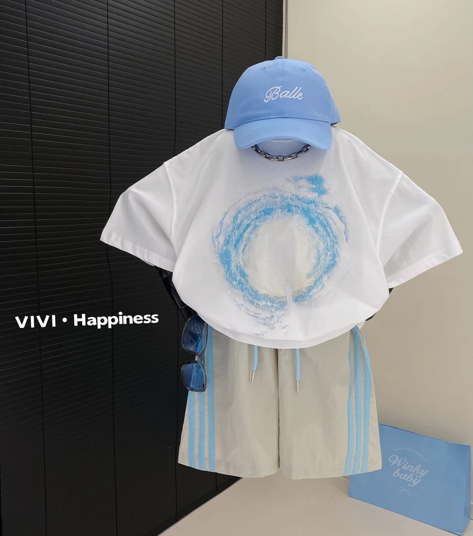 VIVI童装 2025夏季潮牌中大童遨游太空蓝色涂鸦轻薄短袖T恤 价格