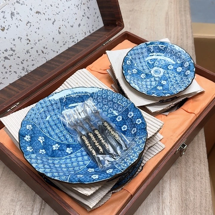 瓷片噗哈哈哈哈哈哈哈哈哈