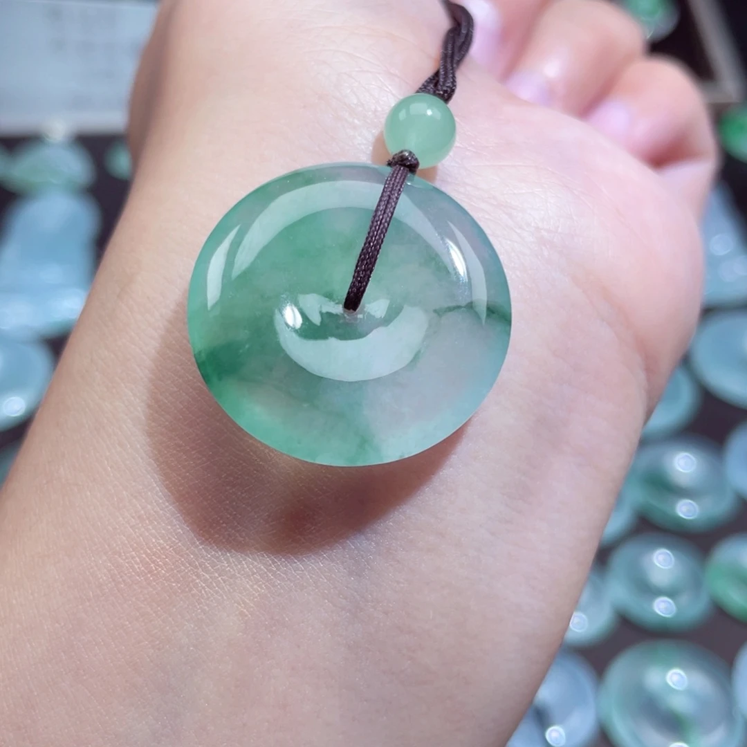 颈饰未镶嵌翡翠扣子