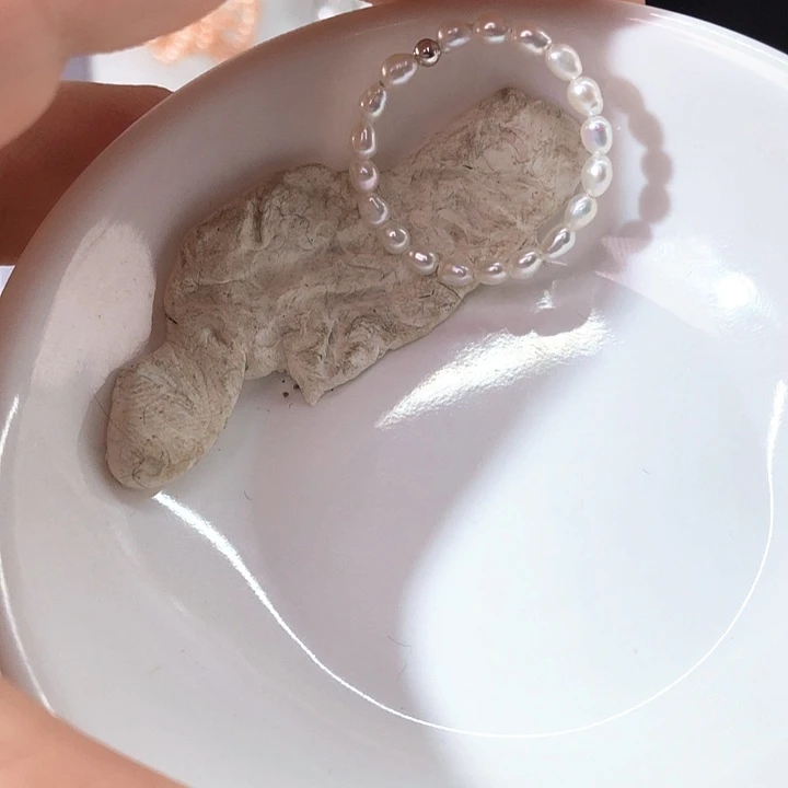 小****银S925镶嵌耳饰淡水珍珠