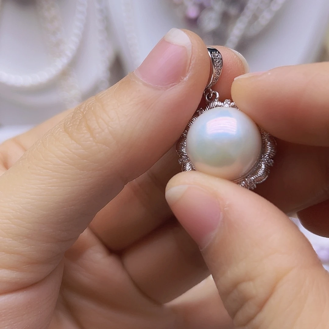 淡水珍珠吊坠或者耳钉未镶嵌