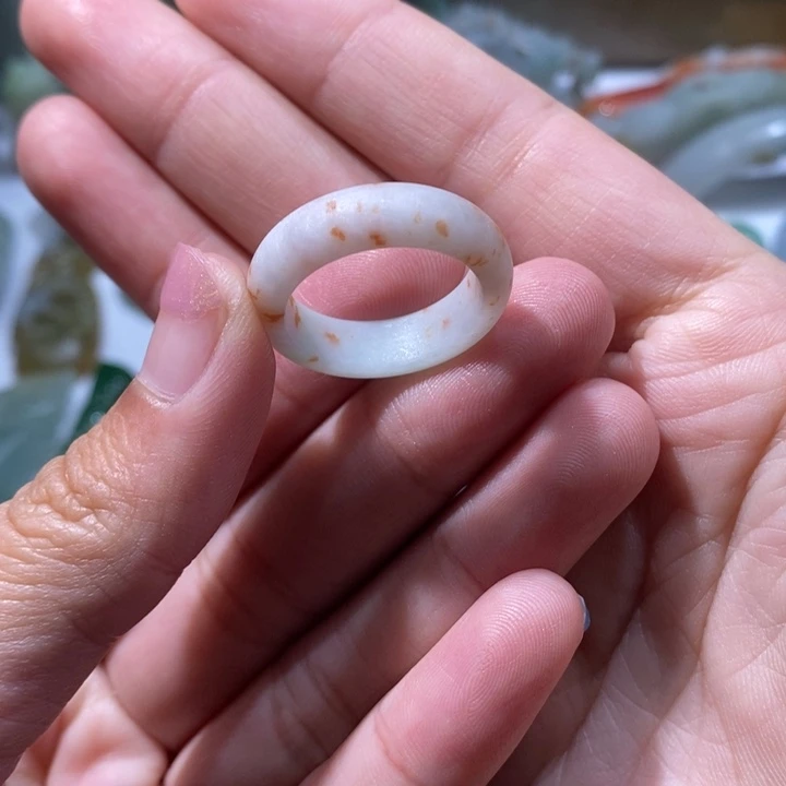 定制翡翠未镶嵌毛货