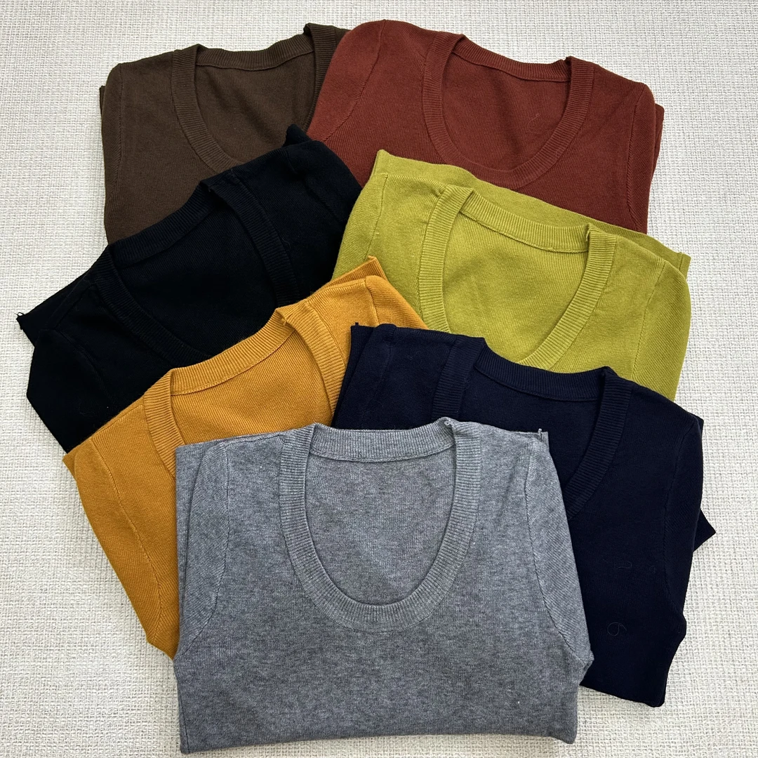 【叶子服饰】秋季新款简约低领百搭打底衫25427