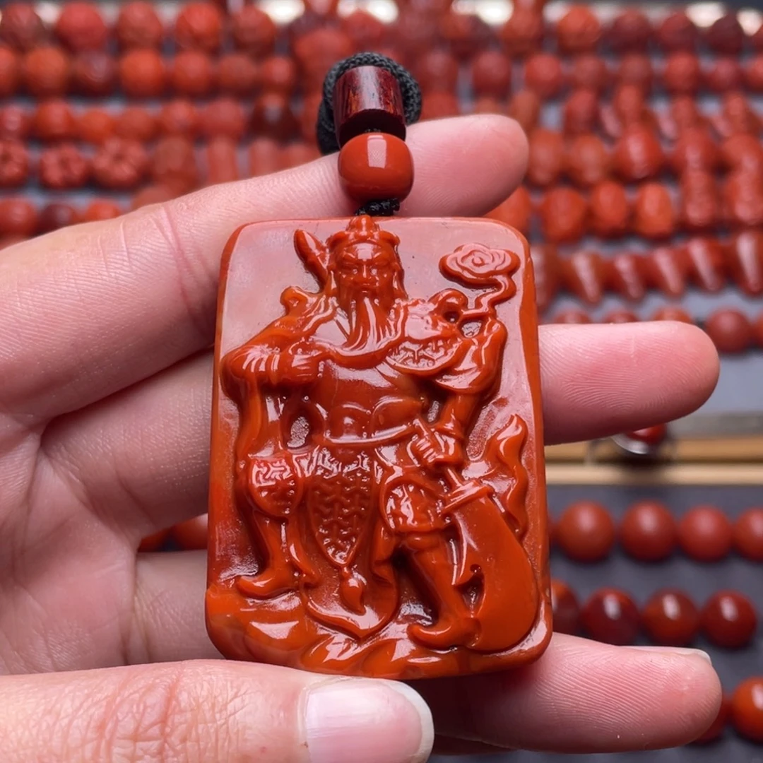 南红玛瑙未镶嵌其他W49*35*9瓦西双色关公吊坠