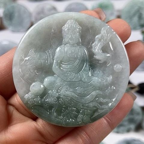 翡翠颈饰未镶嵌玉龙大日如来