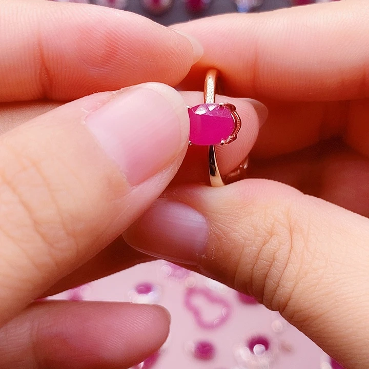 银S925镶嵌红宝石戒指