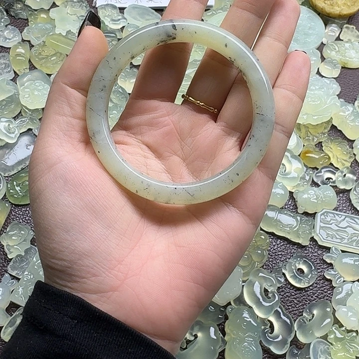 蛇纹石玉合金颈饰卡61