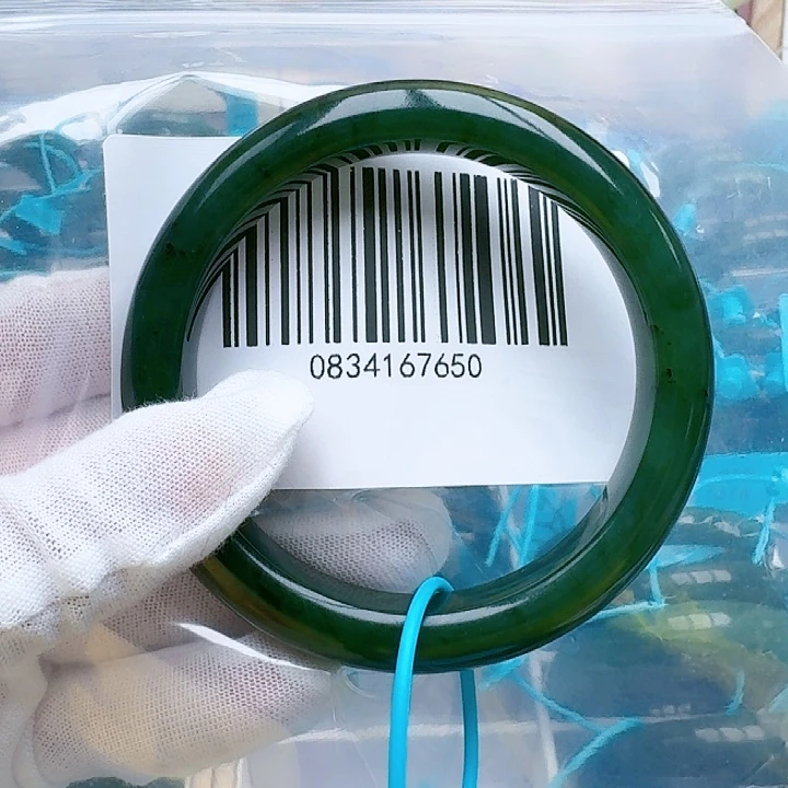 和田玉（碧玉）手镯未镶嵌瑕疵60.9