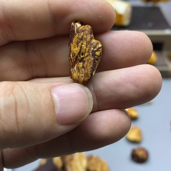 定制琥珀未镶嵌乐*蜜蜡原石定制
