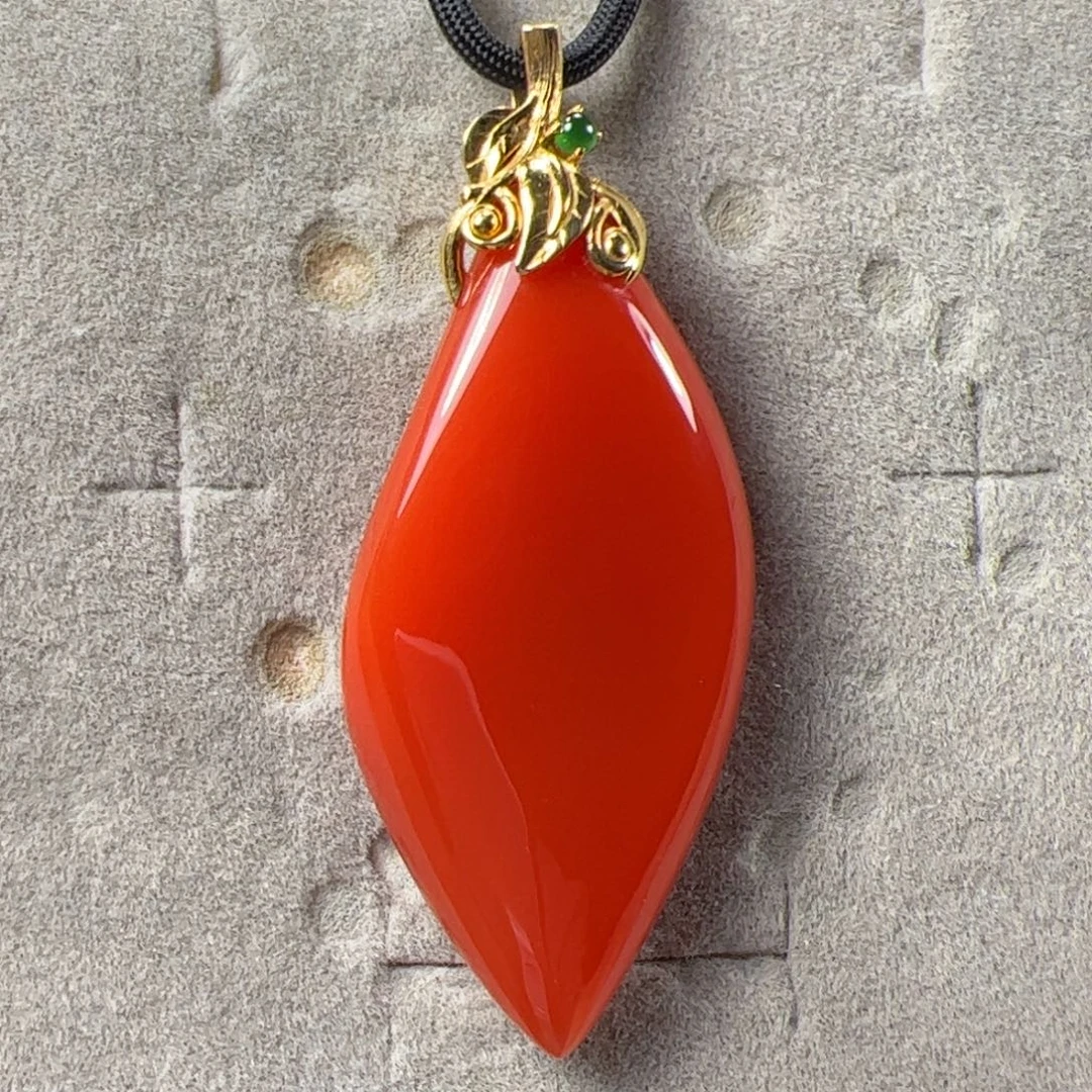 南红玛瑙未镶嵌随型吊坠