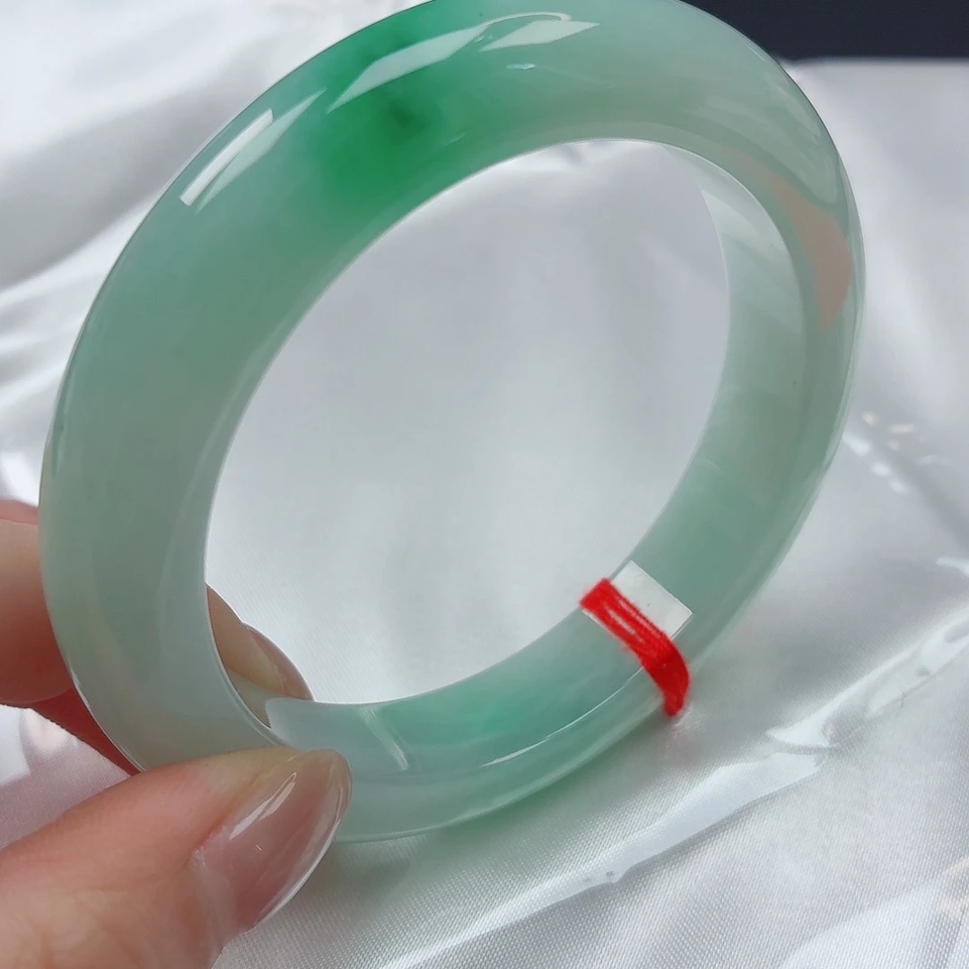 翡翠未镶嵌手镯56