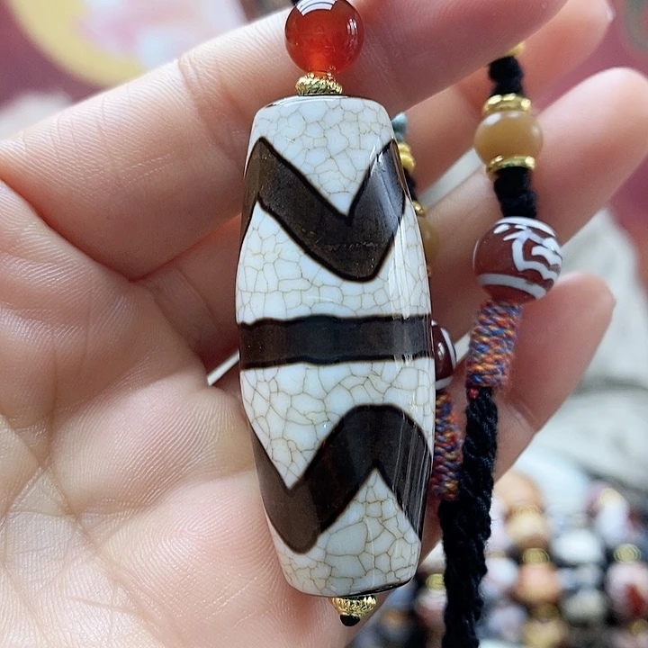 玛瑙/玉髓（覆膜）合金颈饰