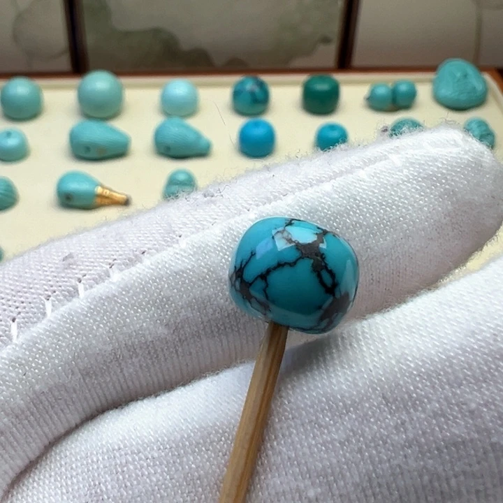 绿松石珠宝奇石未镶嵌10.2